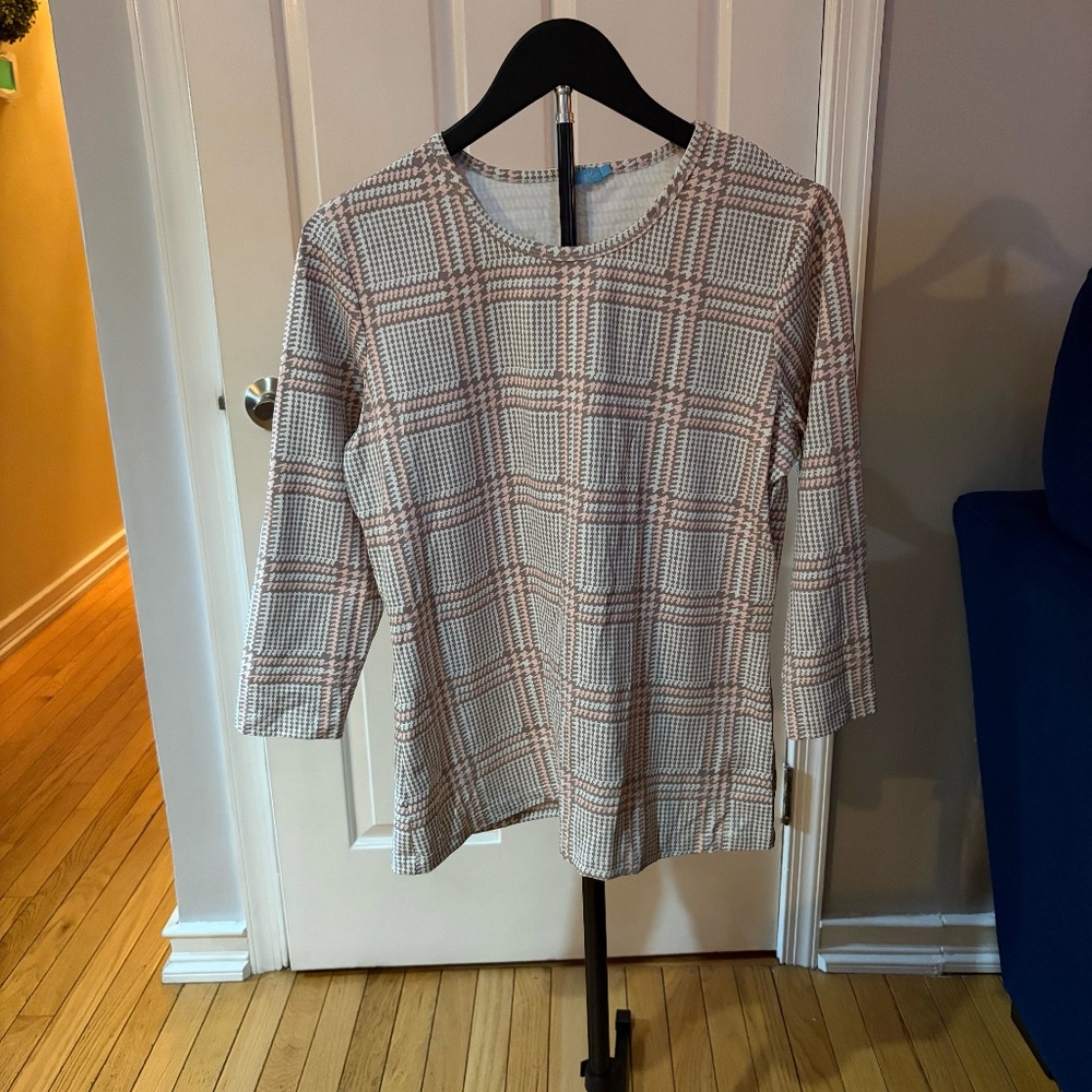 J McLaughlin Large Catalina Cloth Top EUC pink brown plaid